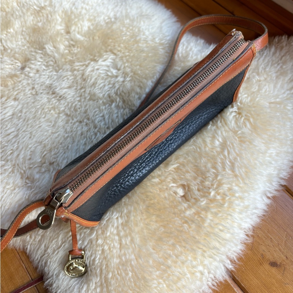 Vintage Dooney & Bourke Pebbled Leather Bag - Picture 12 of 15